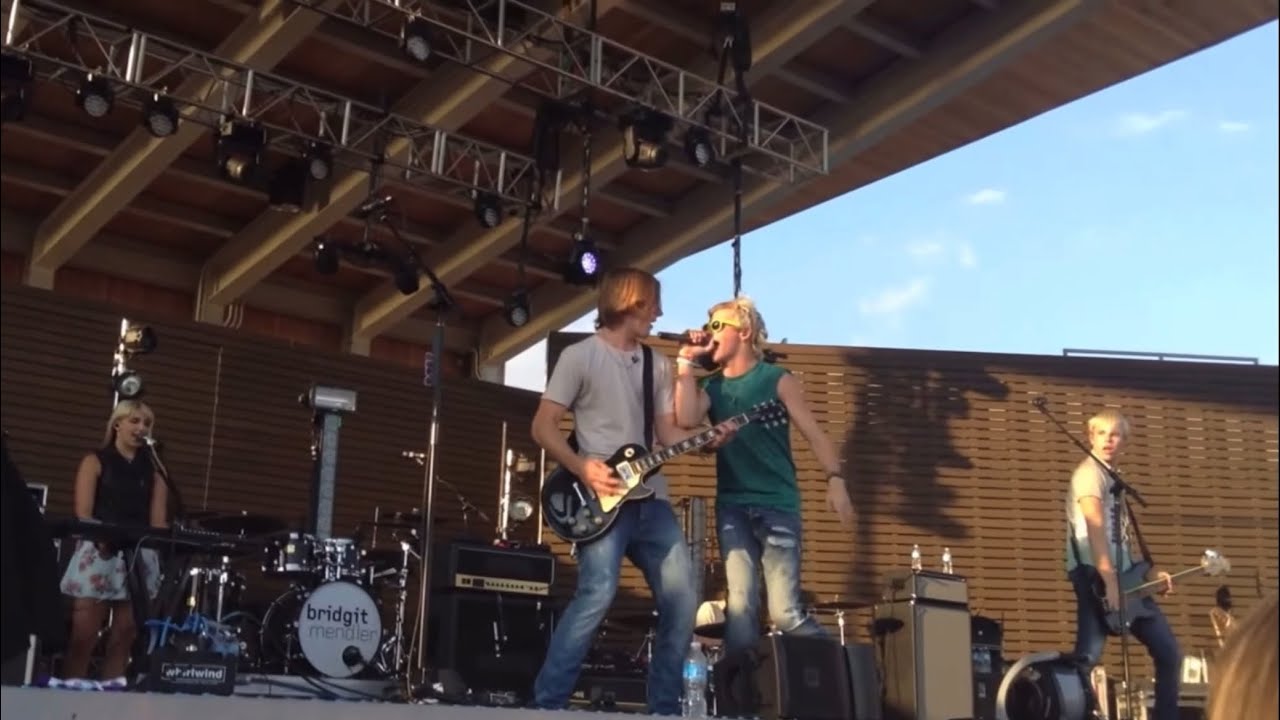 Cruisin' for a Bruisin' by R5 cover from Teen Beach Movie Live in Aurora, Illinois