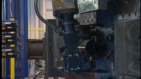 KUKA robots at die-casting machine for vehicle transmission