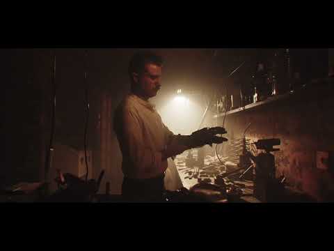 تیزر فیلم سینمایی قاتل و وحشی 