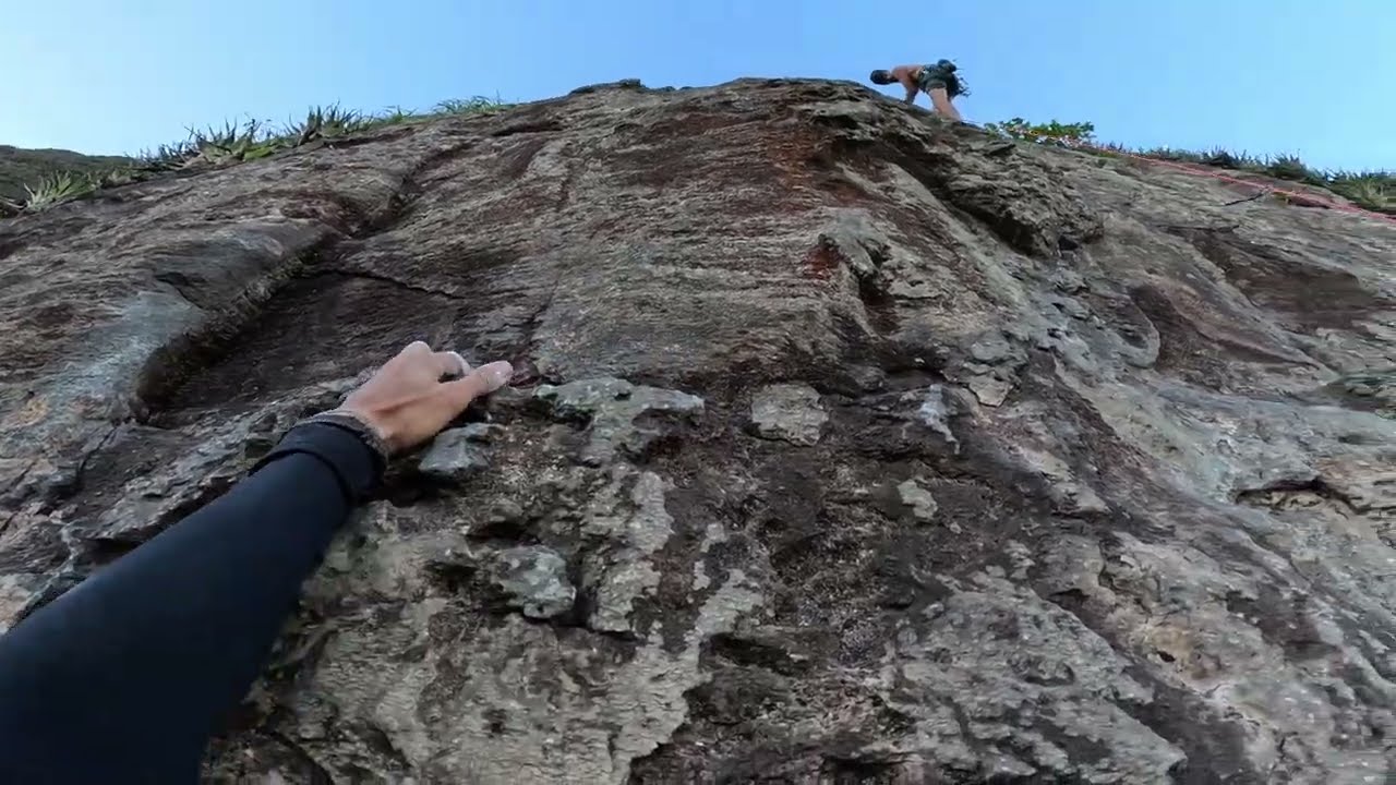 Climbing Chacrinha via Lions (Vsup br/6a fr) first try leading - notReal_10130.mp4