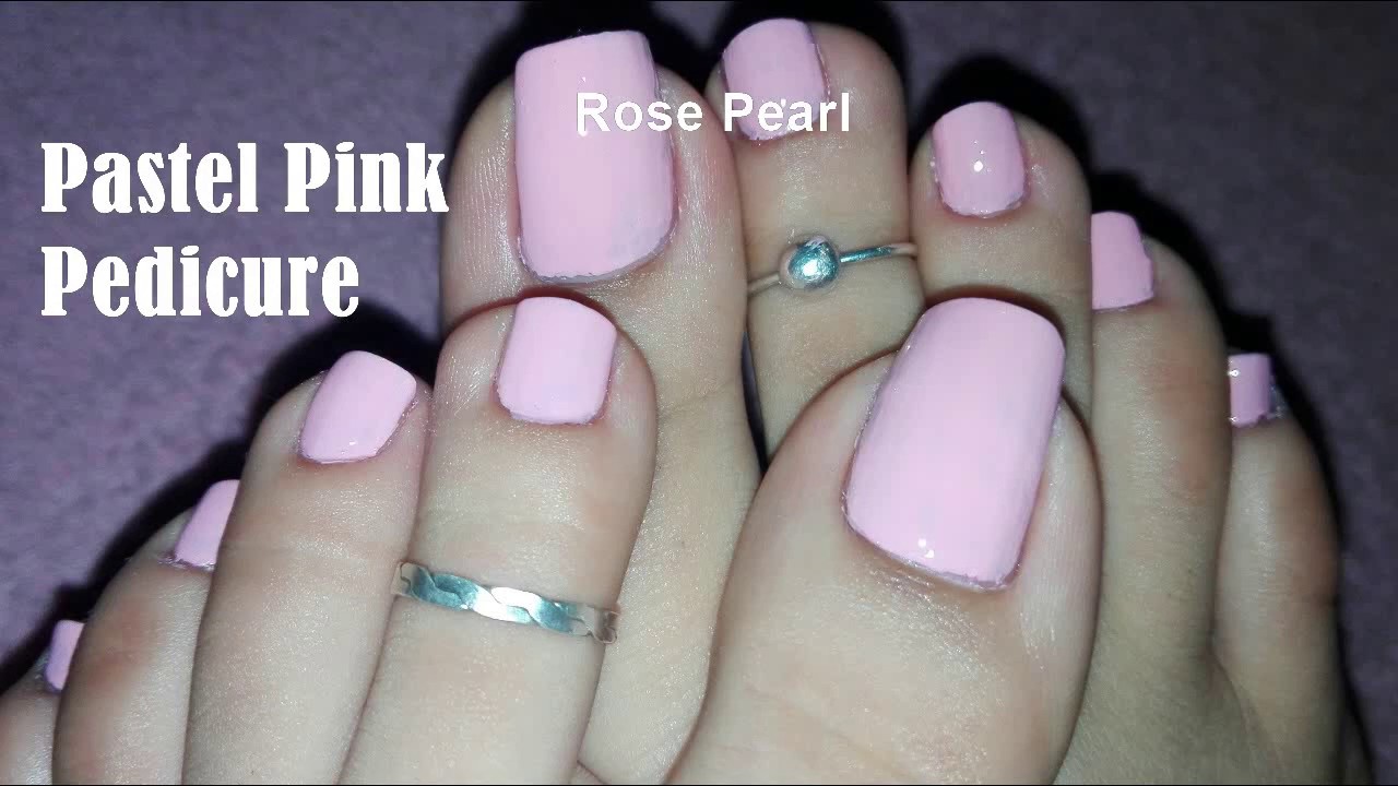 Light pink and jeweled toenails | Toe nail designs, Toe nails, Toe nail art