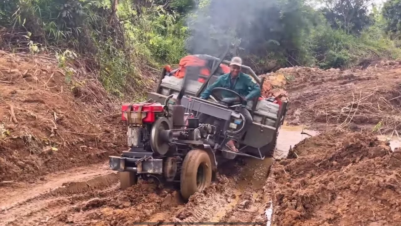 Xe công nông vượt suối chở gạch làm đường #côngnôngtn #xecôngnông￼