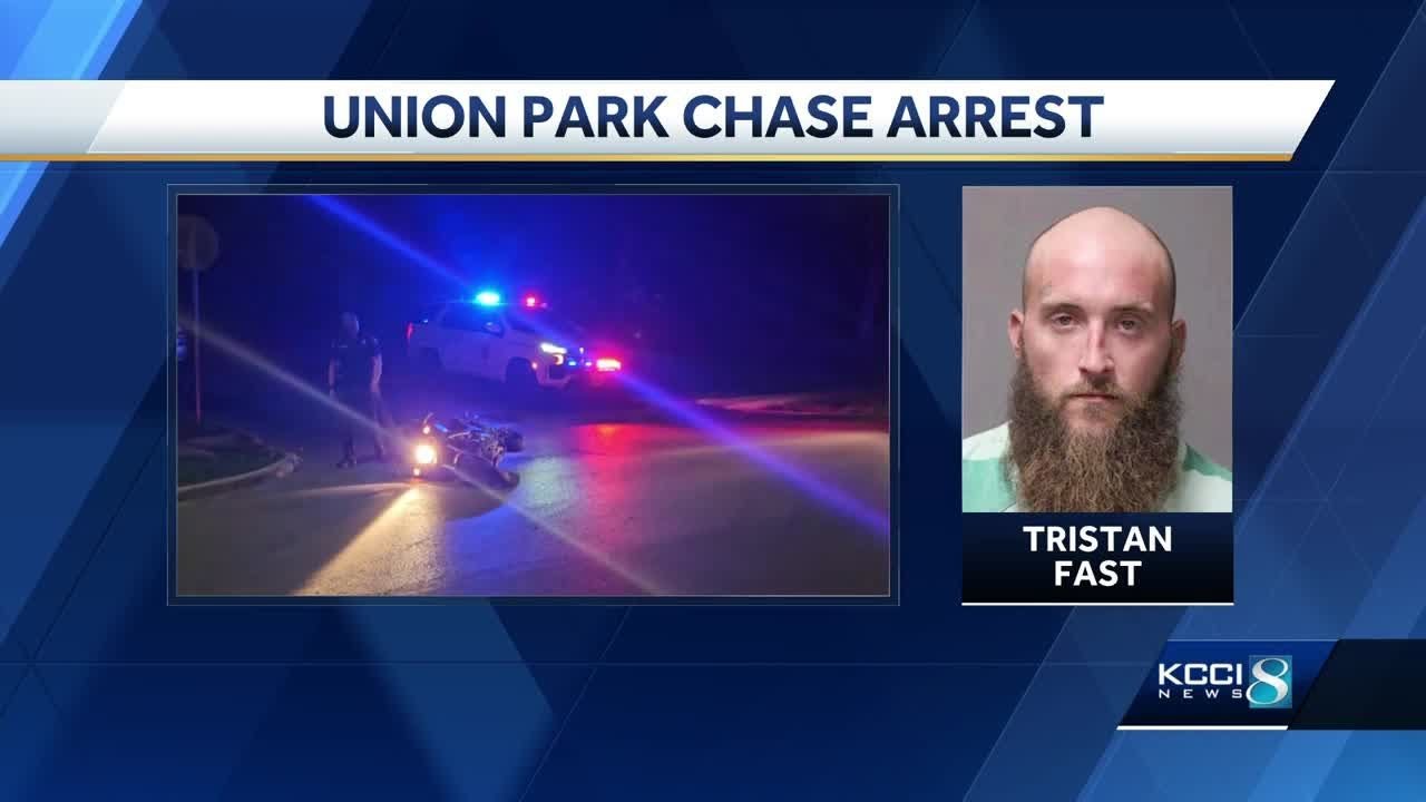 Des Moines man arrested after motorcycle chase - YouTube