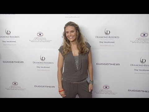 Video: Brooke Mueller rightfully on the red carpet