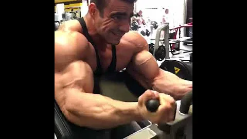 Rafael Brandao in the gym