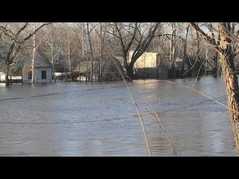 Дачи в районе Самал 3 уже топит. Паводок в ЗКО, Уральск 4 апреля 2024г.