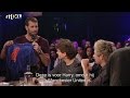 Ruud van Nistelrooij geeft shirt aan On Direction - RTL LATE NIGHT