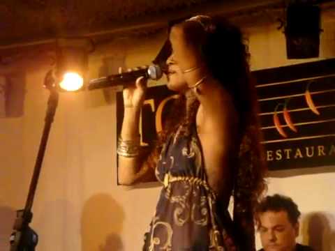 Carla Visi et Banda Bahia Soul "Don't Worry Be Hap...