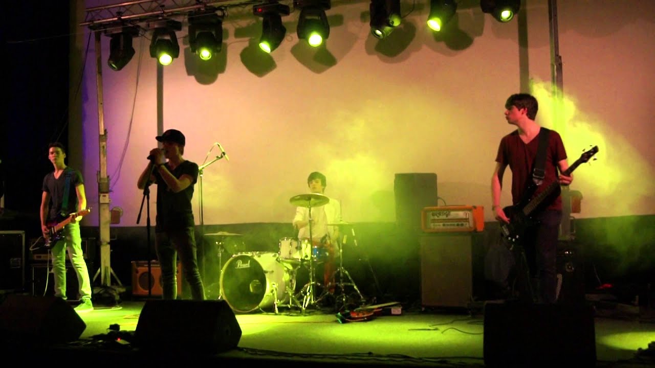 Never Touch a Running System - Shut up (live)