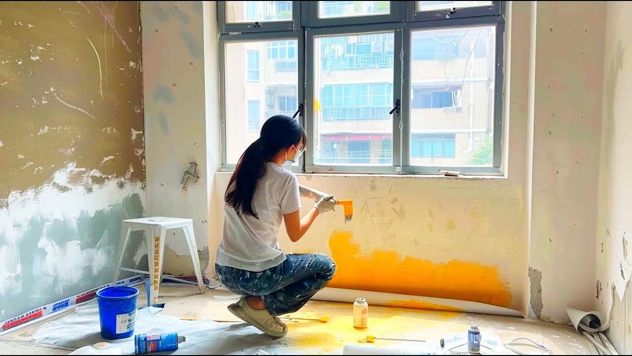 A couple used all their savings to buy this old apartment~ Completely cleaned it up and renovated it