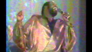 Video thumbnail of "The Winans - Ain't No Need to Worry"