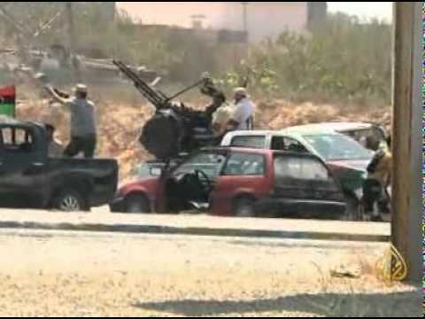 ثوار ليبيا يؤمنون نقاط سيطرتهم