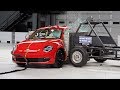 2013 Volkswagen Beetle side IIHS crash test