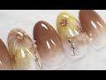 イエロー&ベージュの上品なオフィスフラワーネイル(Flower Nailart)