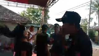 dangdutan di acara ulang tahun bppkb dpac mekar baru yang kesatu