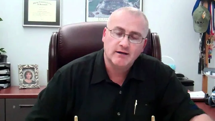 Lt  Schoonover announces the murder arrest of Luci...