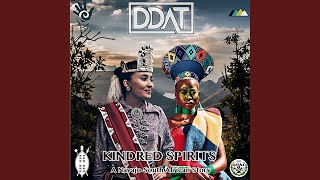 Puzi iBeer Yako (I'm Not a Violent Man) (feat. Khaya Mnguzulo) - D'DAT