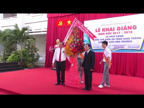 Video Phó Thủ tướng Trương Hòa Bình dự lễ khai giảng năm học... - YouTube