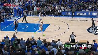 Luka Doncic gets a standing ovation from Dallas after a great performance 👏