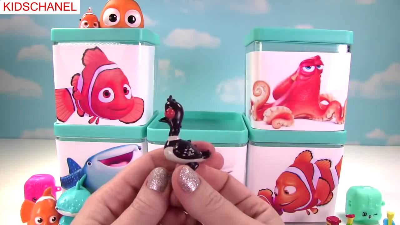 KID TOYS REVIEW - Disney Finding Dory Toy Surprise Boxes! Swimming Dory, Nemo & Marlin! Mashems!