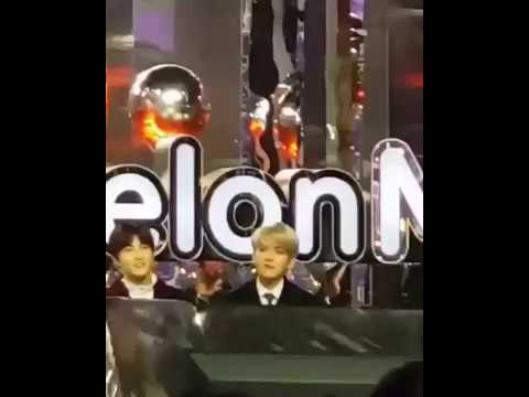 [Melon Music Awards 2017] EXO Reaction To SUNMI \