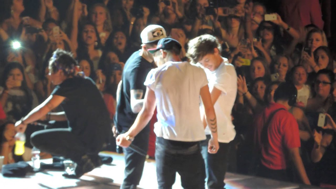 one direction- teenage kicks (and the boys messing around) 8/9/13