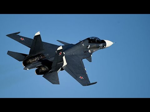 Самолеты над пляжем. Истребители СУ