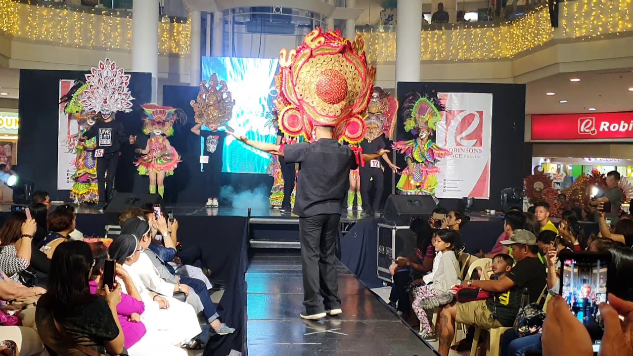 Wearable Mask Making Competition Pre-Show(1) - YouTube