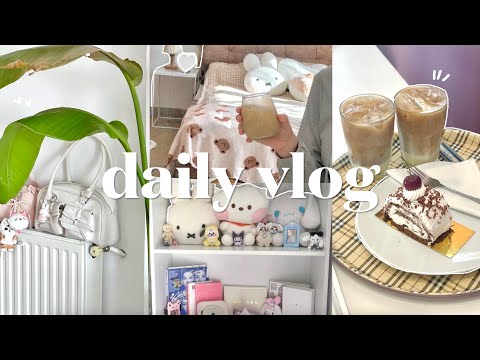 Vlog Romaticizing Life Cafe Hopping With Friends Homecafe Organising My Room Peaceful Days