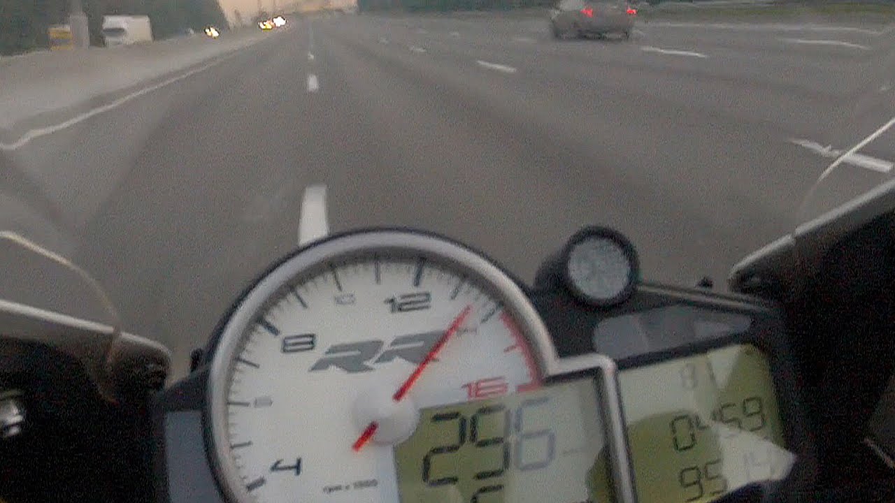 Мотоцикл ехал 3 часа. Спидометр мотоцикла 300 км/ч. BMW s1000rr максимальная скорость. BMW спидометр 350 км. BMW 1000rr максимальная скорость.