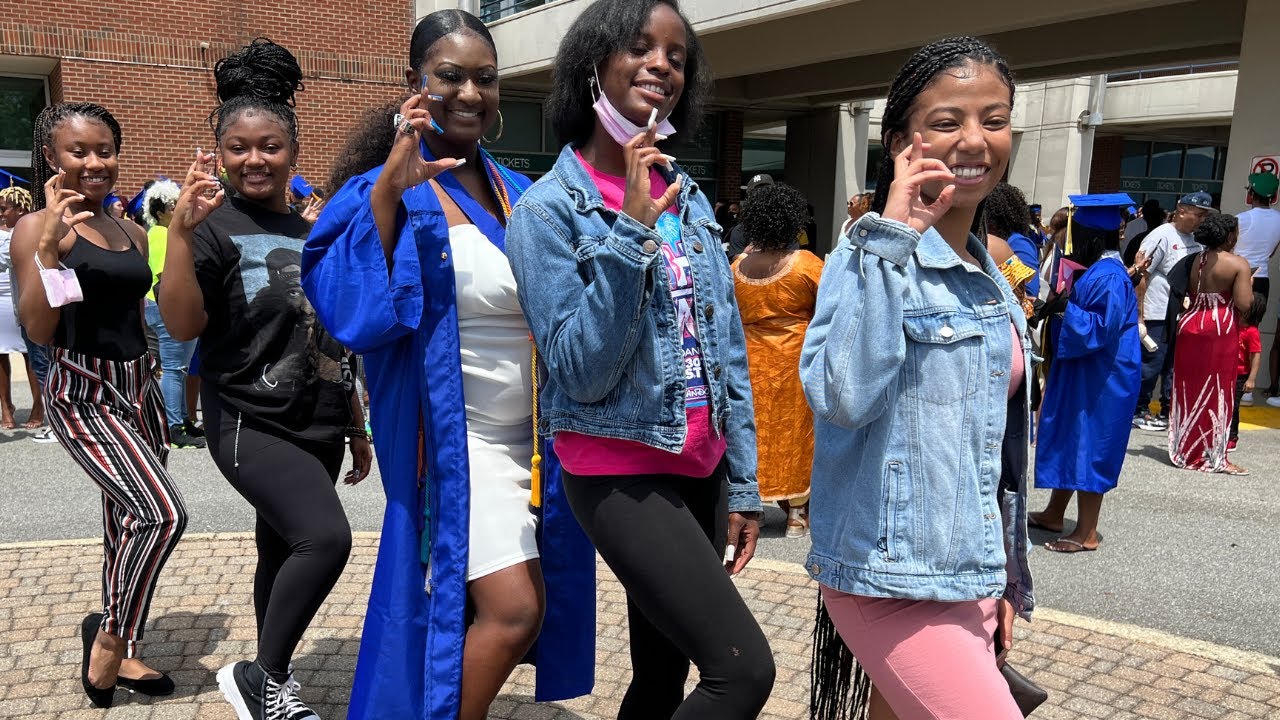 Jus Cheer Season 4 Graduations!