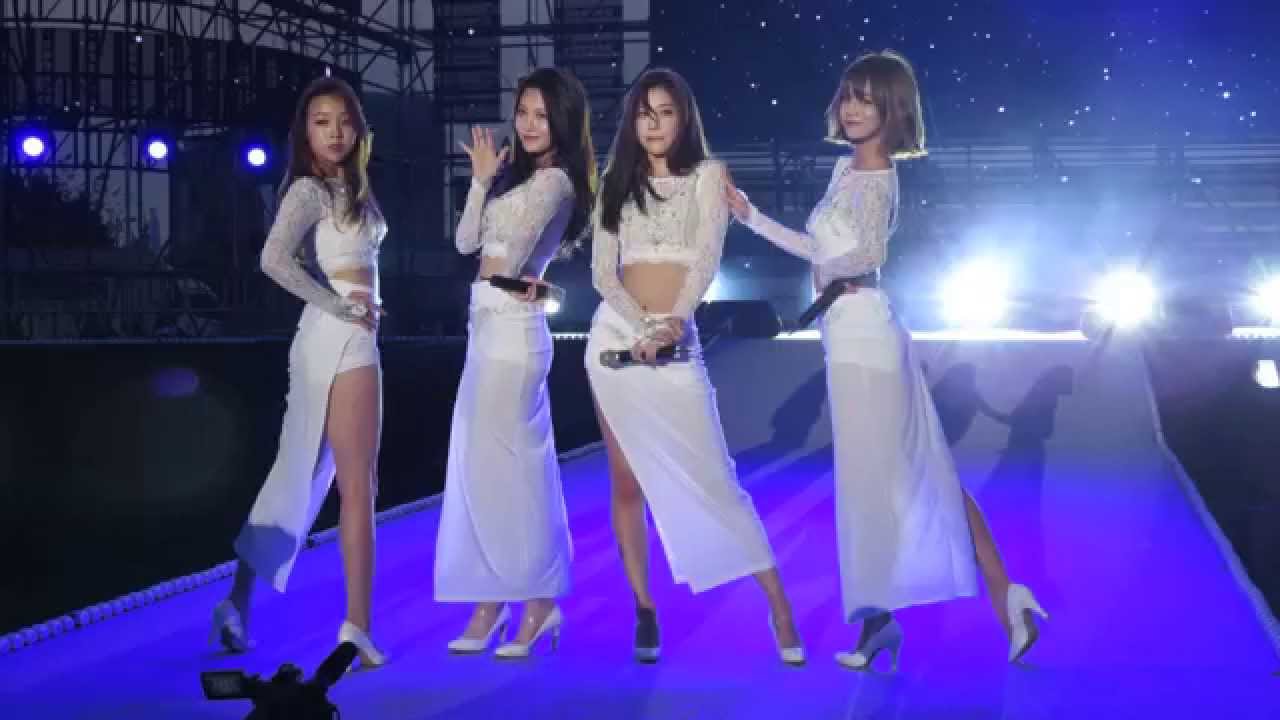 Don't Forget Me (나를 잊지마요) - Girl's Day (걸스데이) Live @ 2014 Korea Speed Festival