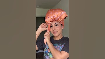 How I protect my curls when I sleep🥱🛌 #curlyhair #curlyhairtips #hairtips #curlyhair