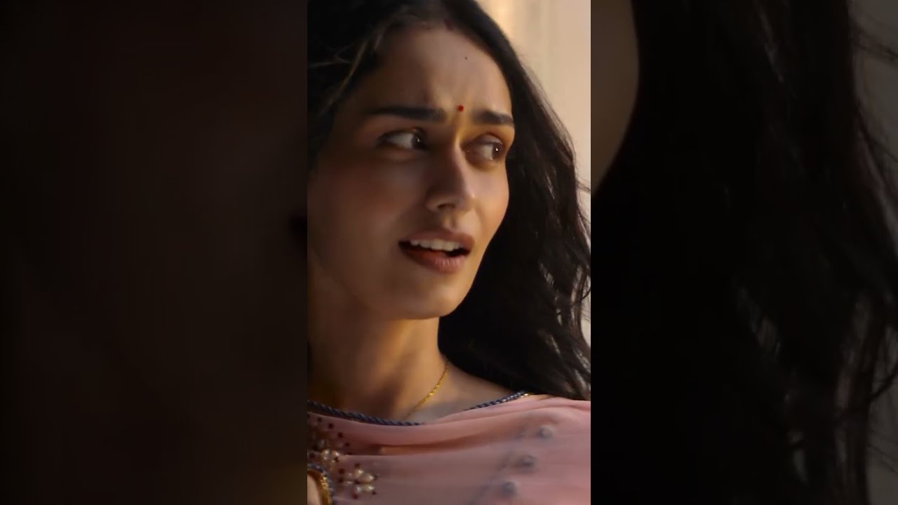 Naamumkin | Maalik | Rajkummar Rao, Manushi Chhillar,Sachin–Jigar, Shreya Ghoshal, Varun J,Amitabh B