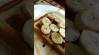 waffles with Nutella and Bananas