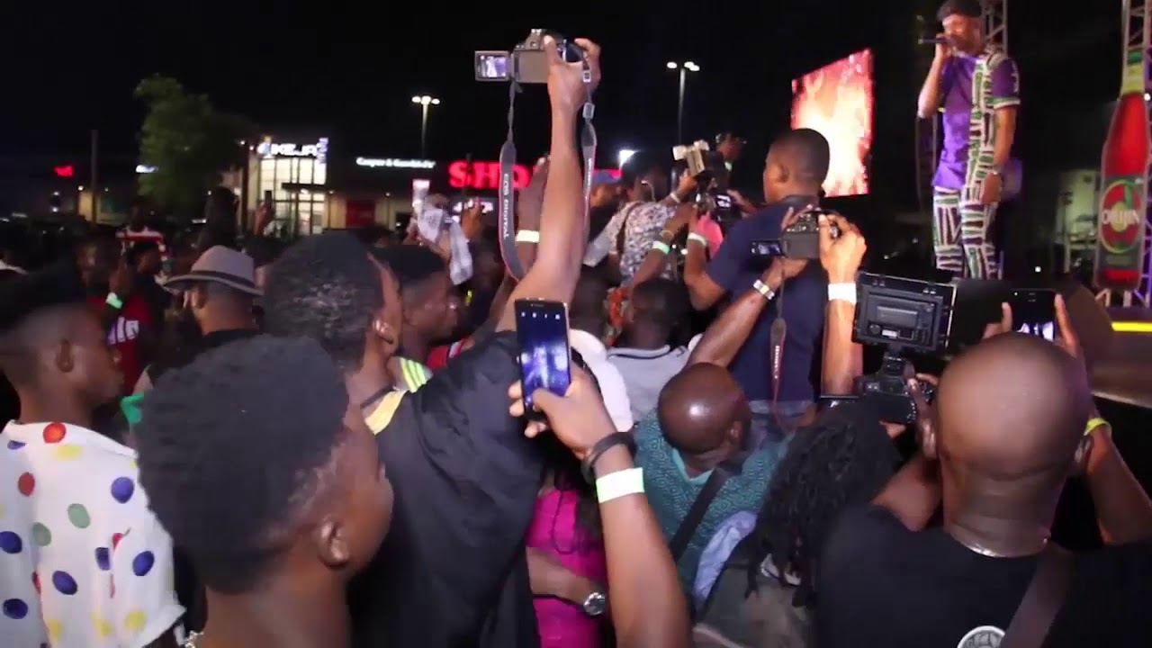 REMINISCE GIVE TO OLAMIDE AM UR BOSS IN MUSIC ENTERTAINMENT nigerian comedy movies