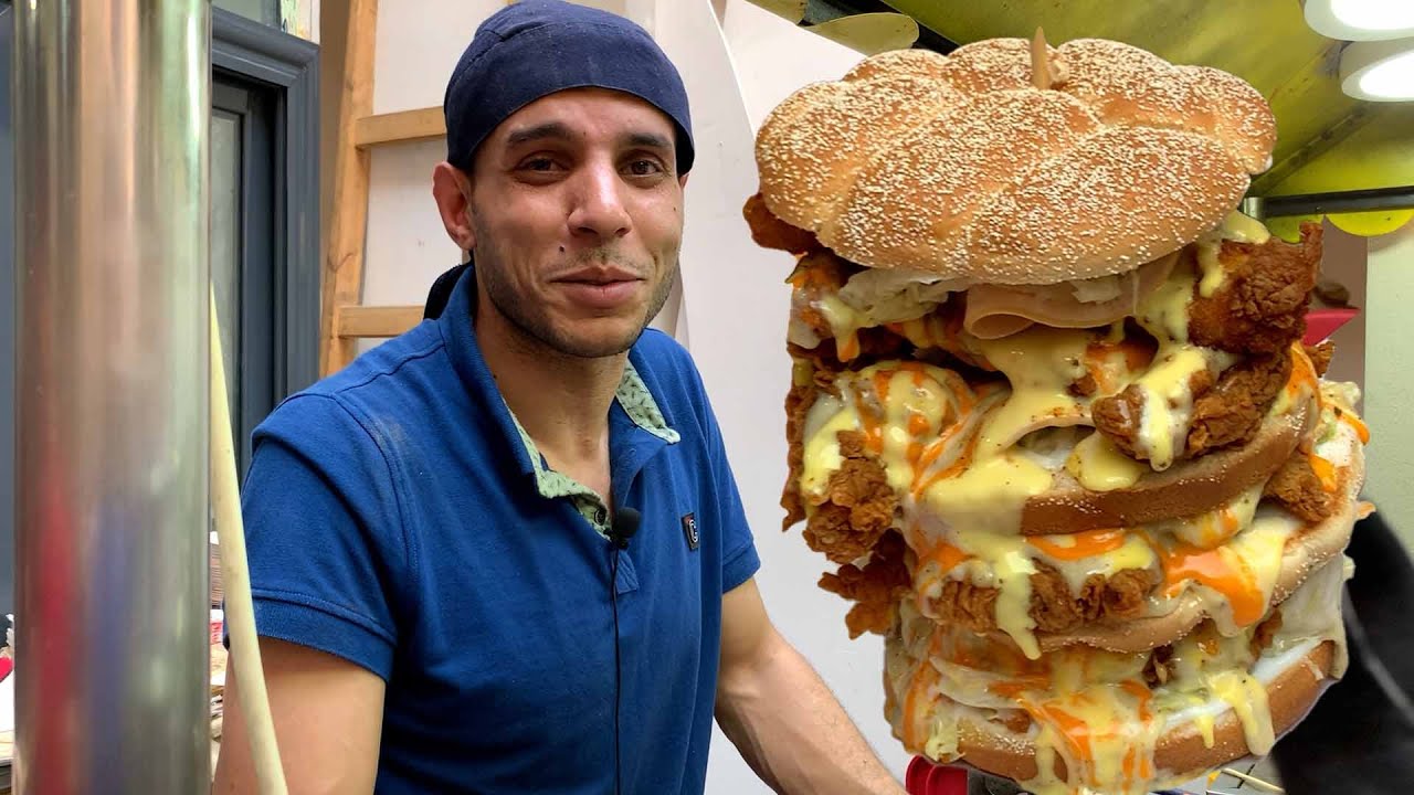 ساندوتش برجر أطول من برج إيفل.. الدايت في ذمة الله