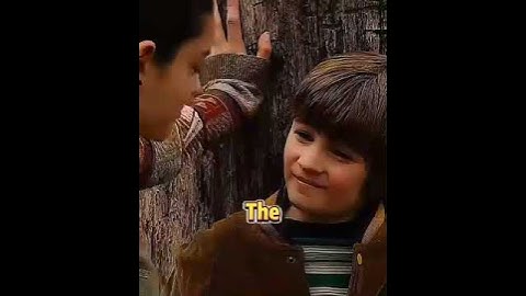 the boy with leaf #trendingshorts  #shortvideo #movieclips