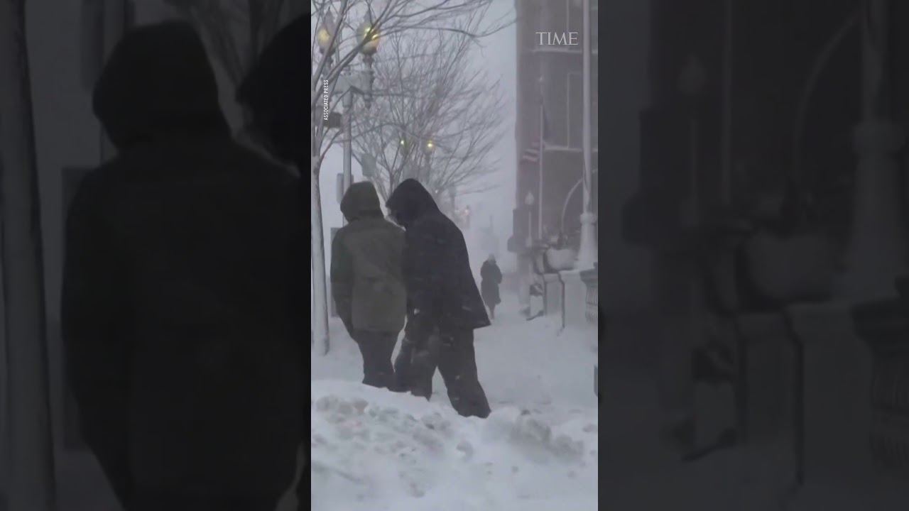 Massive snowstorm hits northeastern U.S.