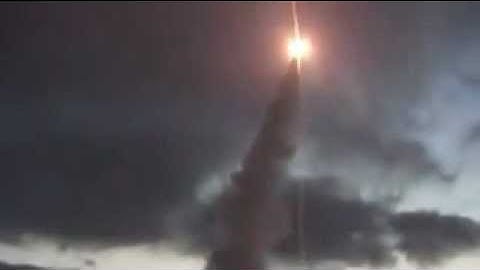 US Navy demonstrates Awesome Underwater Missile Launch...