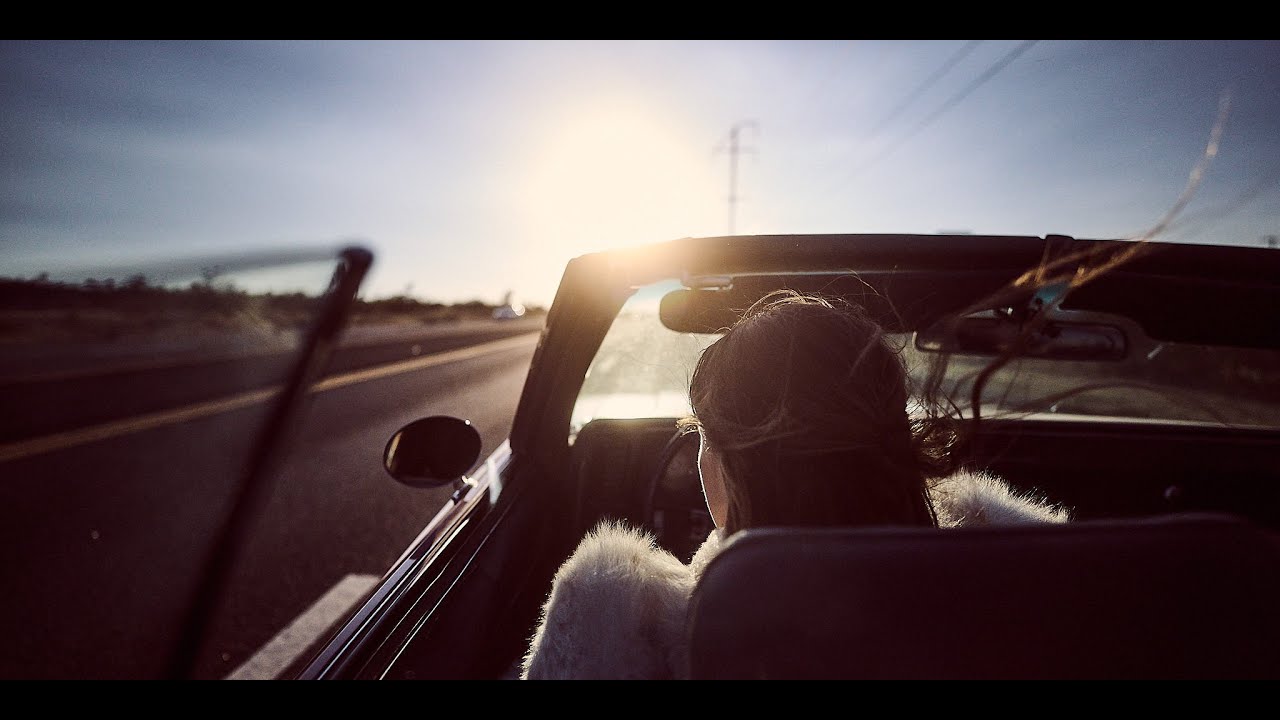 C'est Claire - Little Red (Tell Your Story) - (Official Video) auf YouTube ansehen C'est Claire - Little Red (Tell Your Story) - (Official Video) auf YouTube ansehen