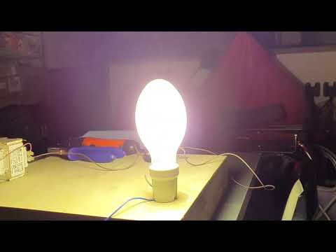 Video: Quanti lumen è una lampadina a vapori di mercurio da 175 watt?