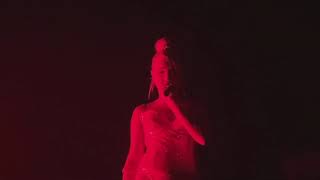 Kim Petras Close Your Eyes (DVD Live)