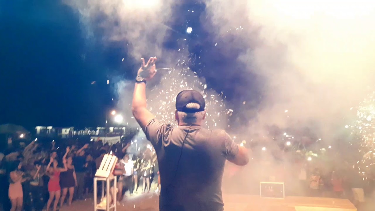 Dj Roney Dj Roney mix é Megatron - YouTube