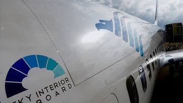 Garuda Indonesia B737-800 Flight Experience: GA410 Jakarta to Denpasar/Bali
