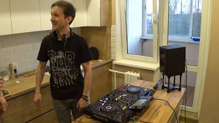 Upteka and Dj Troyan live from the Kitchen