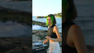 Miss Monique – Resurge (19.26) | Coastal Melodic Techno Sunset Session 🌊☀️