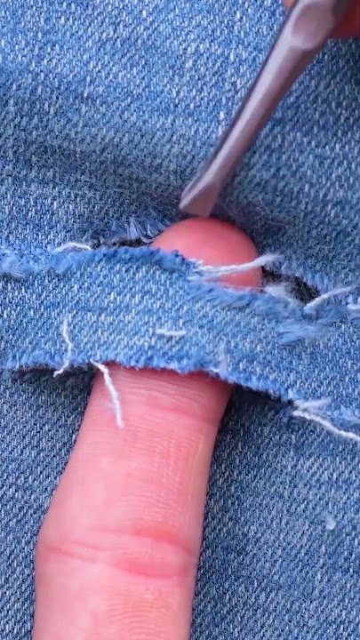 Download lagu DIY distressed jeans are a breeze with this tip! 👖