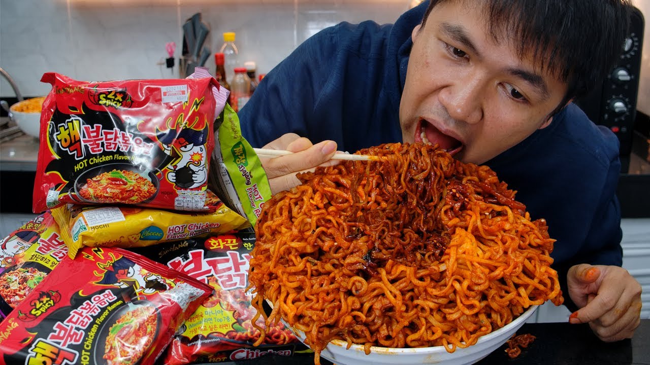 กินมาม่าเผ็ดเกาหลีทุกรสชาติ 10 ห่อ 1,000 เส้น