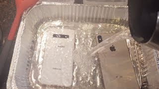 Galaxy S10 Plus vs iPhone XS Max - HOT Water Test! 🔥💦